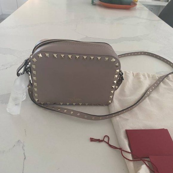 Valentino Garavani Rockstud camera bag - Picture 3 of 13